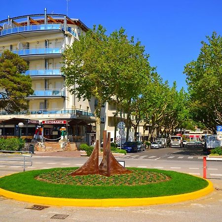 Sunbeach Apartments Lignano Sabbiadoro Luaran gambar